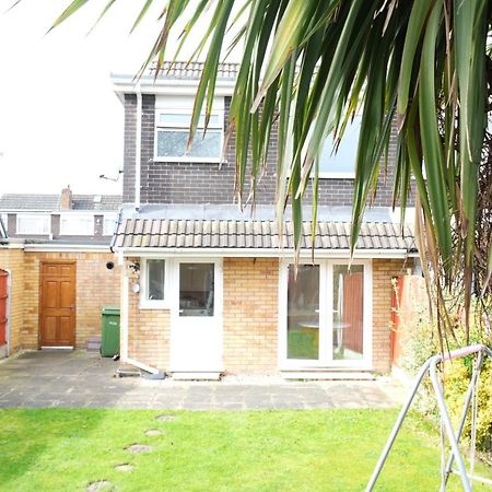 Bee Stays - Maliston House Great Sankey Exterior photo